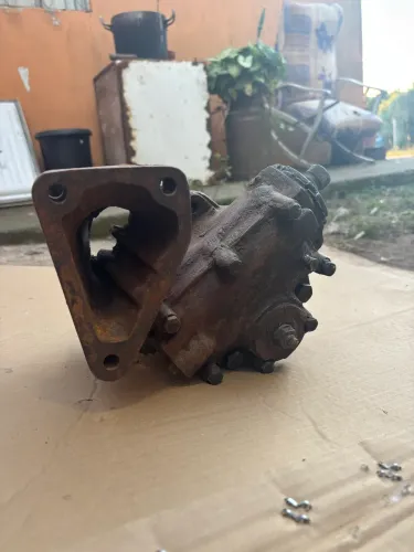 Setor de direção Mercedes Benz 608
