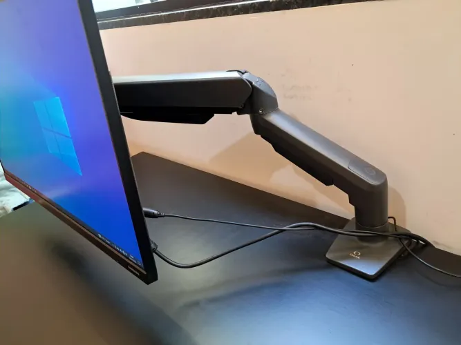 Braço Articulado para Monitor a Gás - Excelente Estado