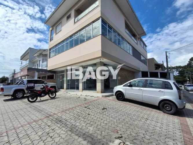 Oportunidade! Loja em Madri - Palhoça