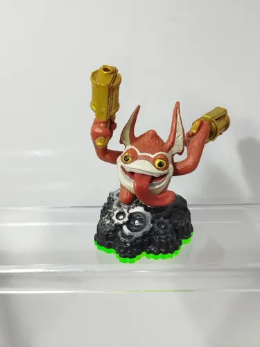 Boneco Skylanders trigger Happy.