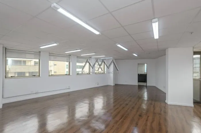 Sala Comercial para Locação no Vale Do Sereno | 82 m²
