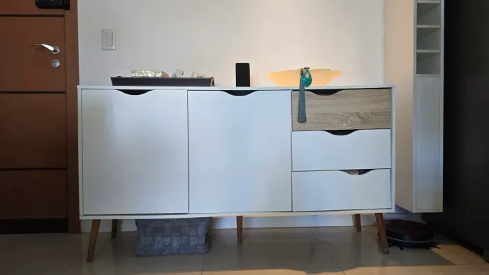 Aparador Buffet Tok Stok em ótimo estado, cabe muitos itens e super combina c/qq decoração