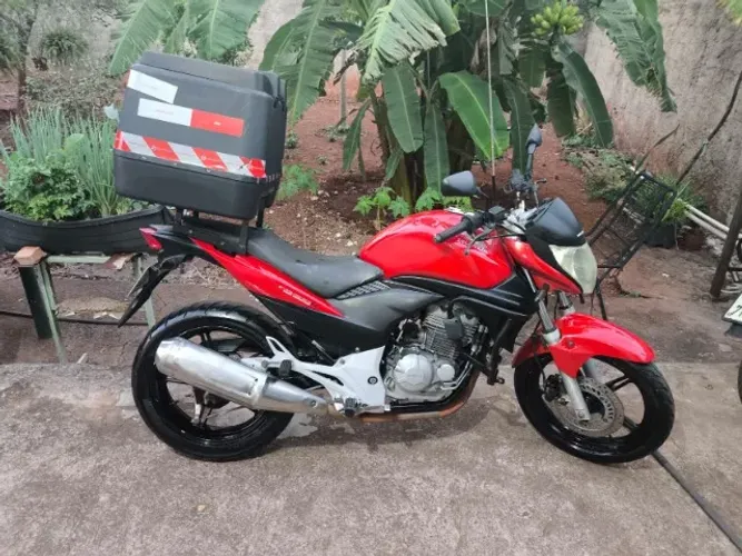 Honda CB 300R 2011 300cc Único Dono 90 Mil Km