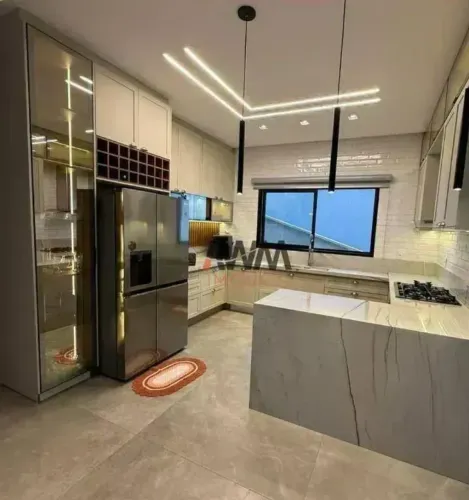 Casa com 4 quartos à venda, 328 m² por R$ 3.500 - Condomínio do Lago - Goiânia/GO