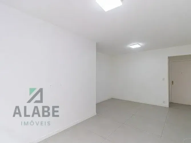 Apartamento 82 M2, 03 quartos, 01 vaga. Jardim Marajoara- São Paulo- SP