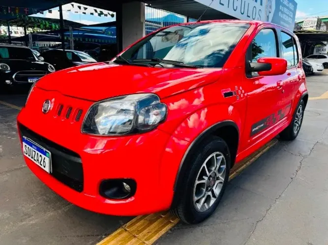 Fiat Uno Sporting 1.4 EVO Fire Flex 8V 4P 2012