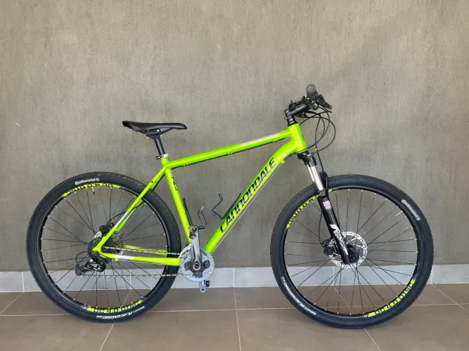 Vendo Bicicleta Mountain bike aro 29 Marca CANNONDALE TRAIL