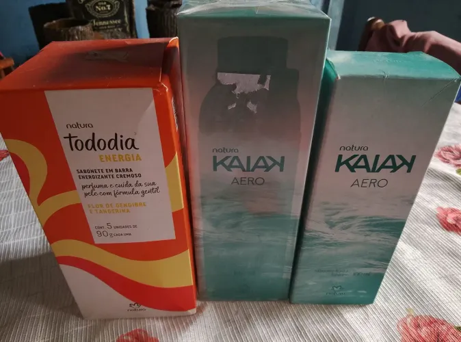 Vendo kit masculino Kaiak mais um kit sabonete todo dia