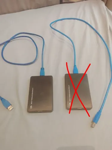 HD externos 1 TB Muito Novos 100% saúde e velocidade 3.0.....170 reais a unidade 