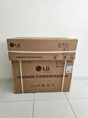 LG Ar Condicionado Split LG Dual Inverter Al Voice 9000 BTU/h Frio S3-Q09AA31F - 220 Volts