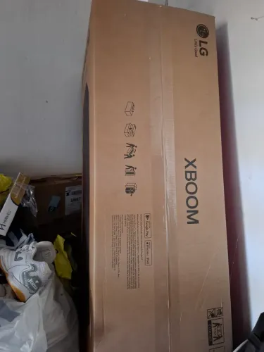 Caixa de som LG.