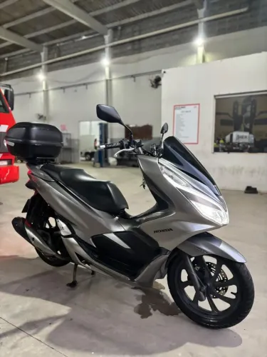 Honda PCX 150 DLX ABS 2019 Prata - Apenas 34.500 km (Impecável)