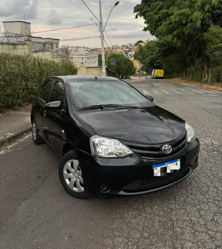 Toyota Etios XS 1.5 Flex 16V 5P Mec. 2014