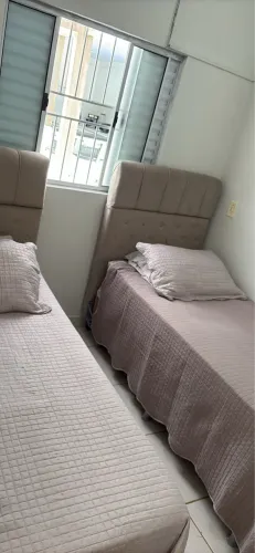 Conjunto de cama solteiro com cabeceira nova