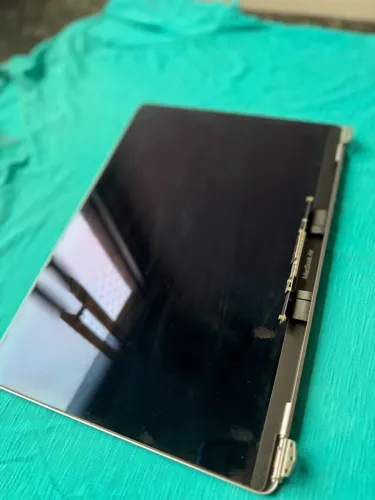 Tela Original MacBook Air M1 A2337 Cinza-Espacial R$ 1.800