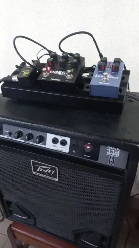 Ampli cubo peavey Max 112 baixo