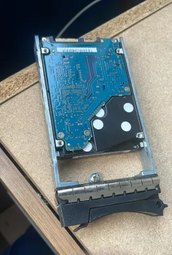 DISCO RIGIDO HD DA DELL PROJETADO PARA SERVIDORES 2,5 POLEGADAS