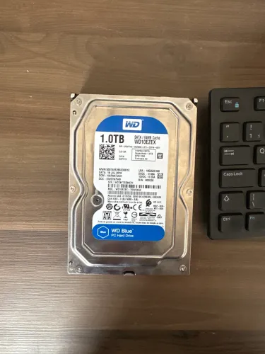 Hd pra dvr 1 tera semi novo com garantia 180,00 loja com garantia