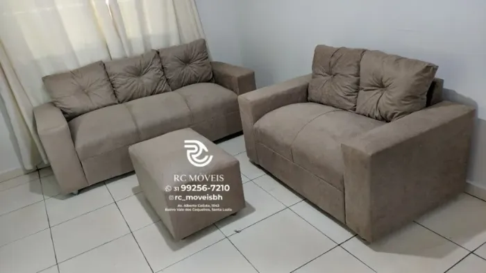Sofá 2 e 3 assentos com Puff Suede macio D33 Confortável Direto da Fábrica