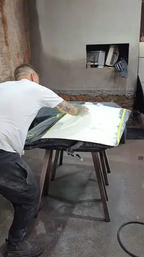 Vaga para PREPARADOR de Lanternagem e Pintura