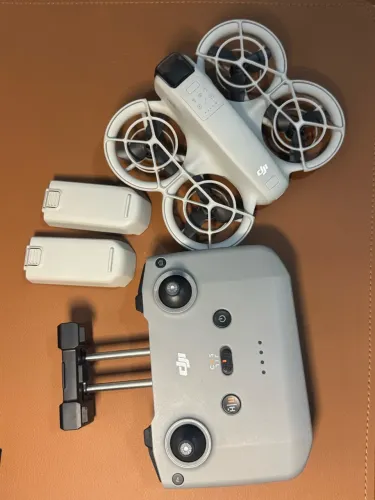 DJI Neo + 2 Baterias + Controle + Caixas Originais