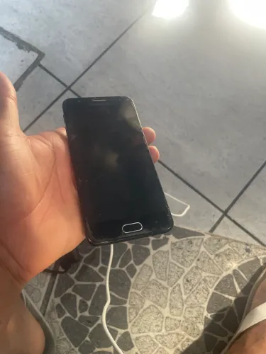 Vendo esse celular J5 prime 32 giga detalhes na tela da pousar normal