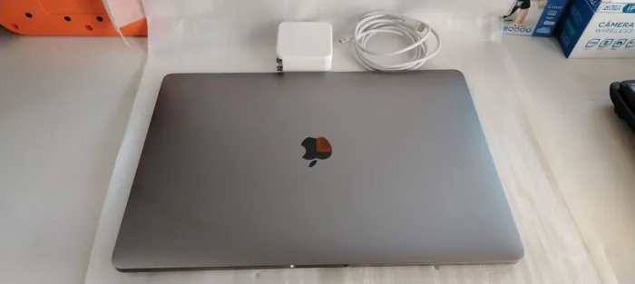 MacBook Pro 15 core i9 2.9GHz 32GB RAM SSD 512gb Touch Bar Garantia 1 Ano + Loja Física