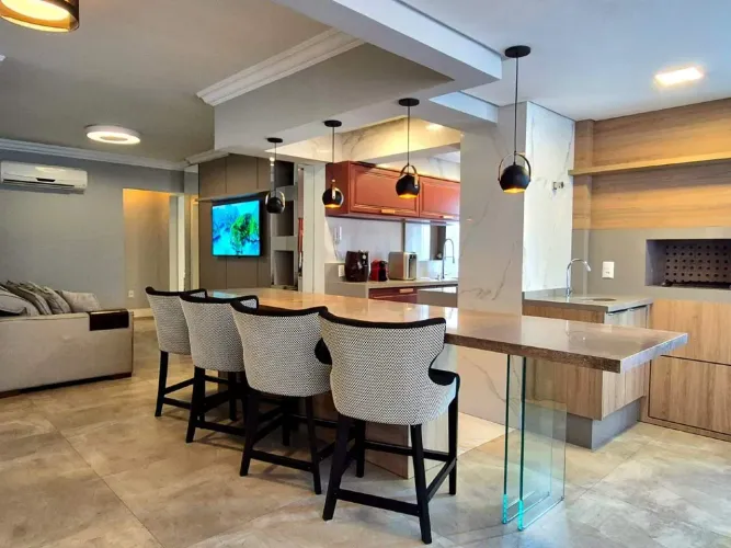 Apartamento com 3 dormitórios à venda em Balneário Camboriú