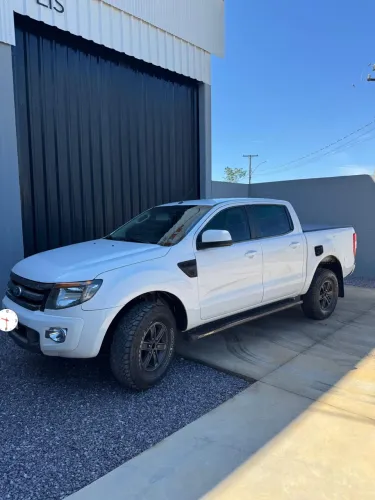 Ford Ranger XLT 2.5 16V 4X2 CD Flex 2015