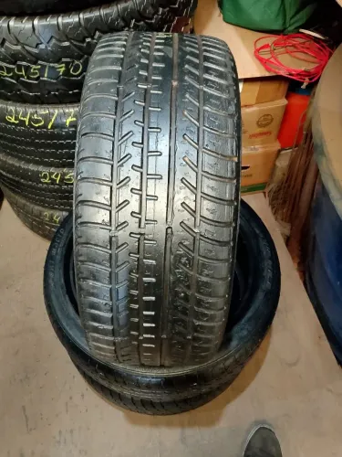 Pneu 215/45R17