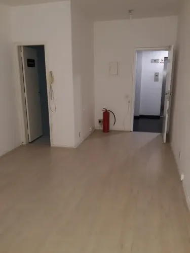 CENTRO - JORGE ALMIR - VENDE - SALA COMERCIAL NA PRAÇA MAUÁ