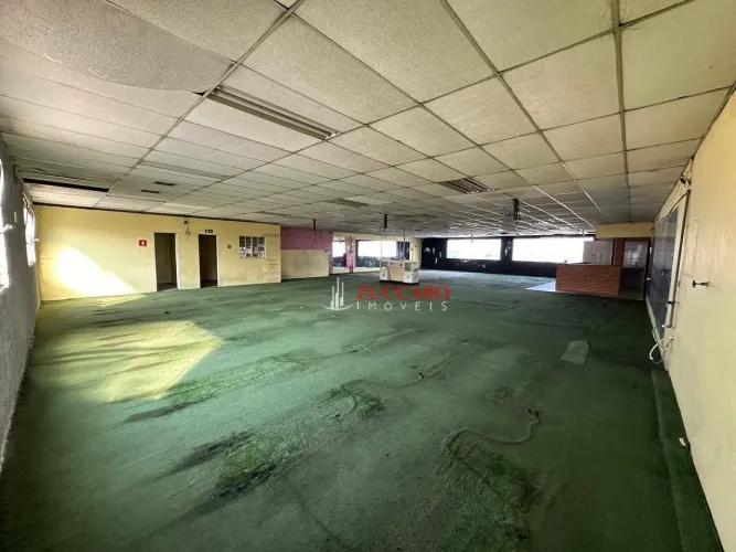 Salão para alugar, 360 m² por R$ 7.786,04/mês - Jardim Munhoz - Guarulhos/SP
