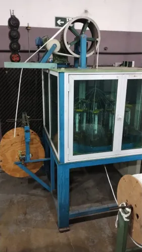 Máquina trançadeira 