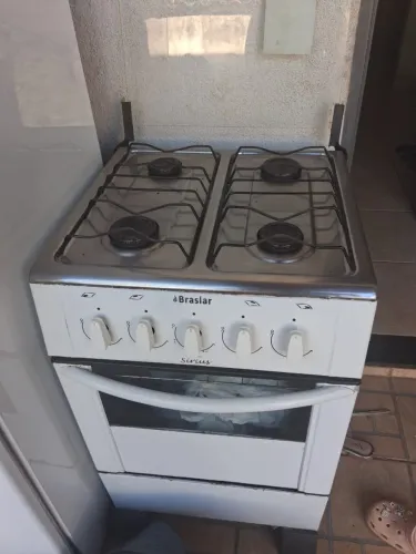 Vendo geladeira e fogão