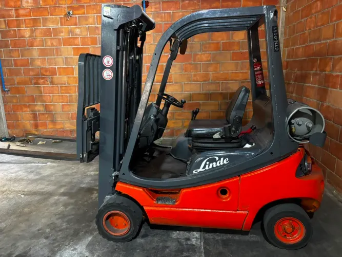 Empilhadeira Linde H20 Torre 4,8