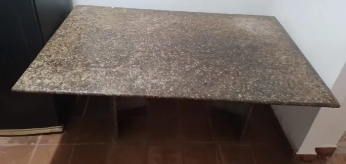 Vendo mesa de granito