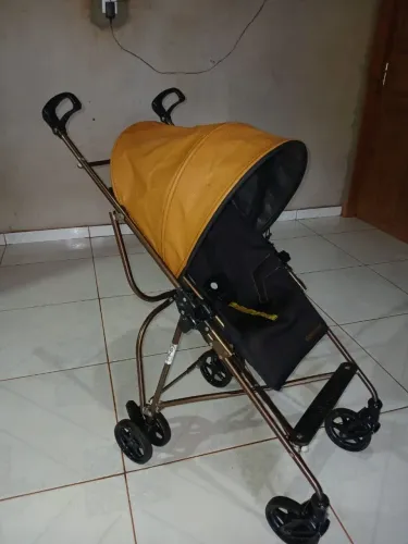 Carrinho de bebê passeio Galzerano reclinável 