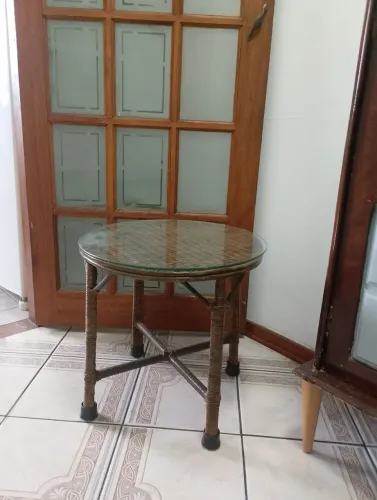 Mesinha de vime