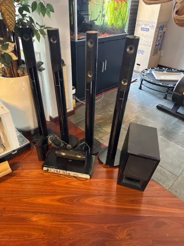 Home Theater 1000w rms 4 Torres WIFI Samsung HT -j5550w