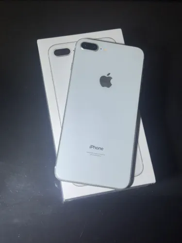 iPhone 8 Plus 