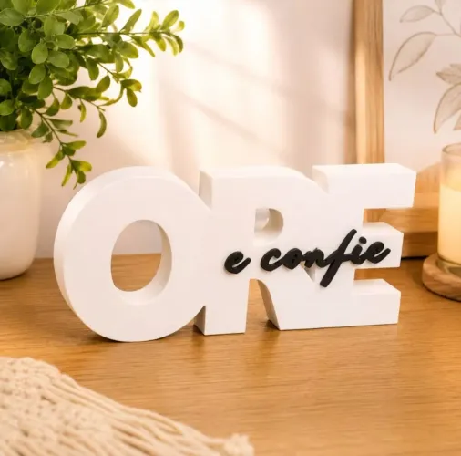 Decoração Ore e Confie Placa Moderna Para Sala Quarto Escritório Casa - Decoração Cristã