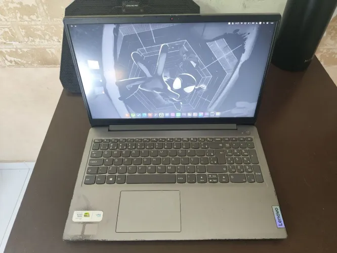 Lenovo Ryzen 5 550 U, w11