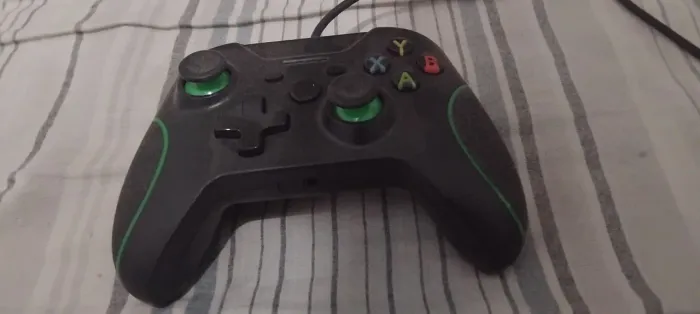 MANETE PARA XBOX ONE SEMI NOVA