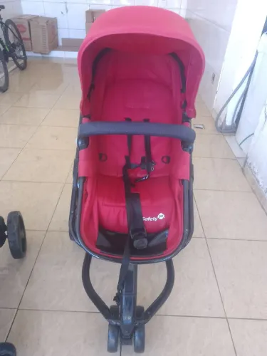 Carrinho bebê safety 