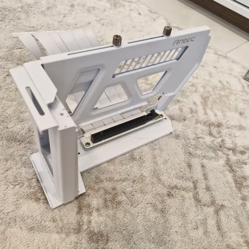 Suporte Vertical GPU Branco em PERFEITAS CONDIÇÕES com preço de Usado!Cabo PCIe 4.0 branco