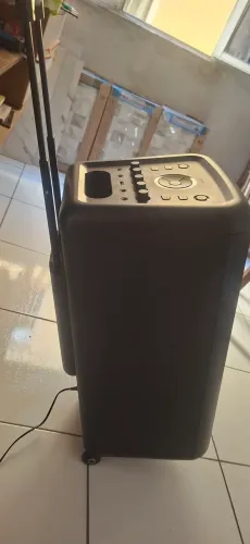 Vendo caixa de som Philips bluetooth 1600w