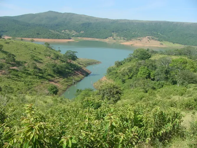 Imóvel para venda possui 60000 metros quadrados em Furnas - Guapé - MG