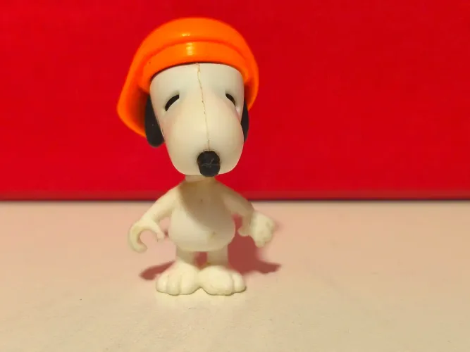 Miniatura Kinder Ovo Snoopy 