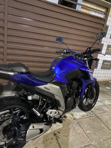 Fazer 250