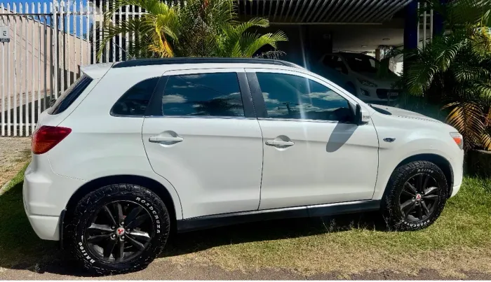 Mitsubishi ASX 2.0 16V 4X4 160cv Aut. 2012